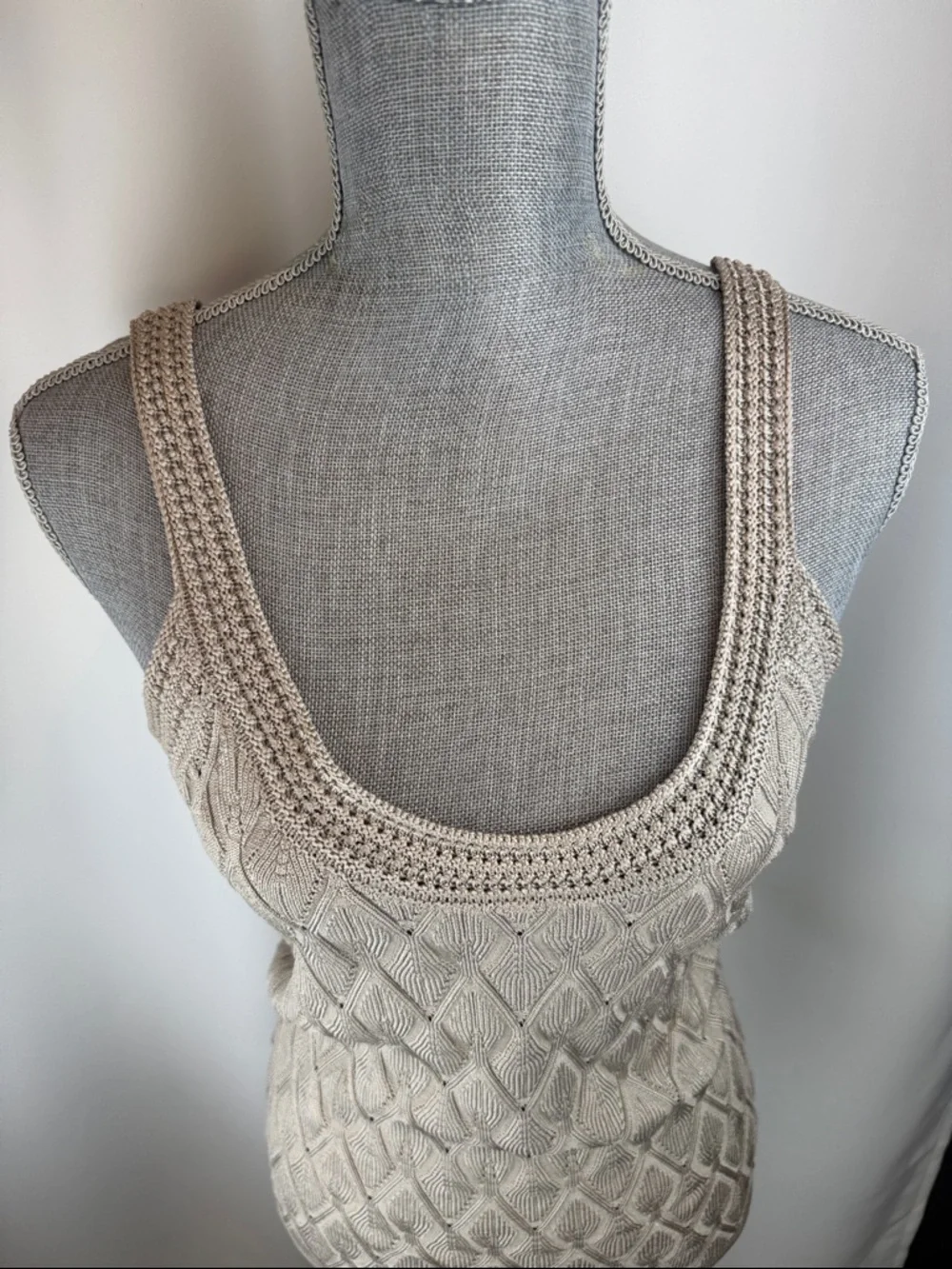 White House Black Market tan knit tank S-Small - Picture 12 of 16